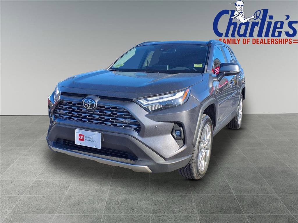 2022 Toyota RAV4 Limited's photo