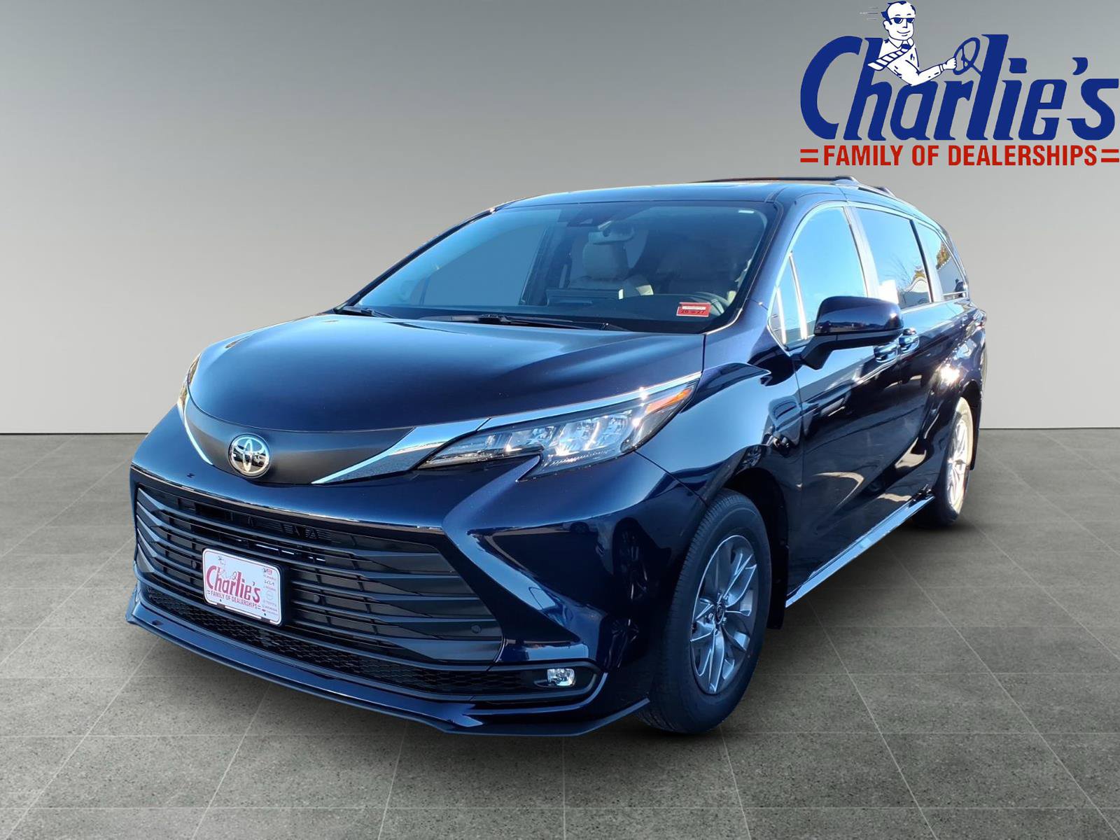 2026 Toyota Sienna XLE 7 PASSENGER