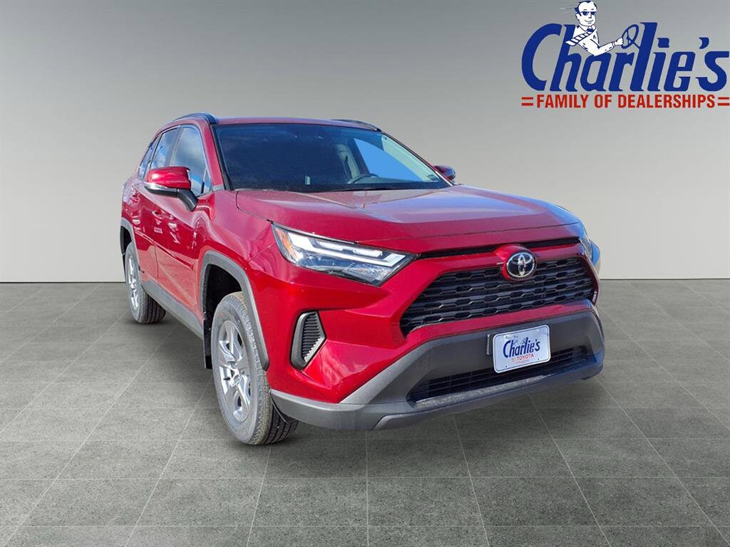 2025 Toyota RAV4 Hybrid XLE photo 3