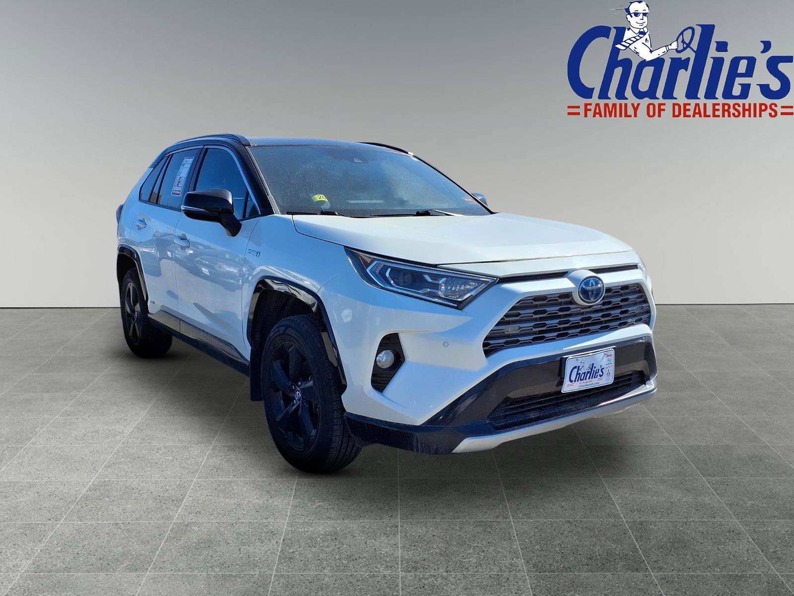 2021 Toyota RAV4 XSE - Photo 3