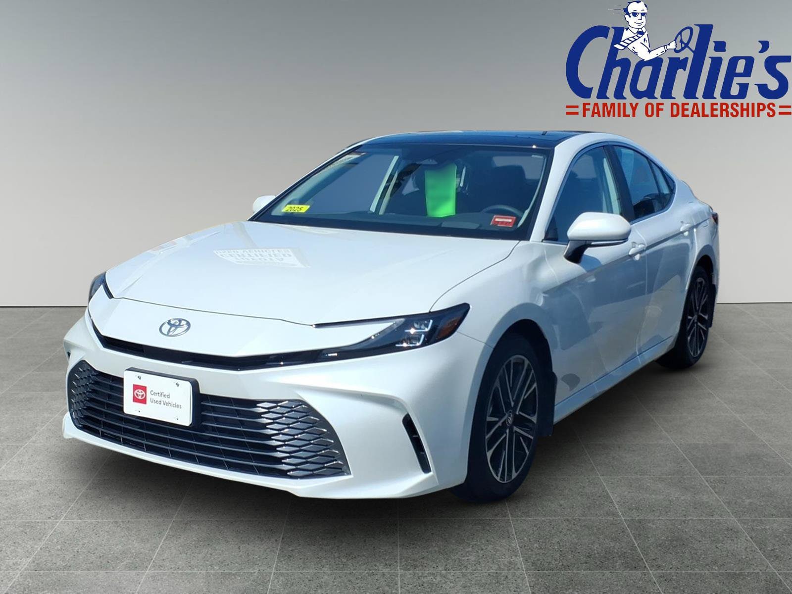 White (Wind Chill Pearl) 2025 Toyota Camry Sedan All-Wheel Drive Continuously Variable Transmission