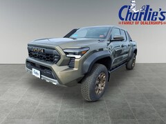 2026 Toyota Tacoma i-FORCE MAX Trailhunter 4X4 DOUBLE CAB HV