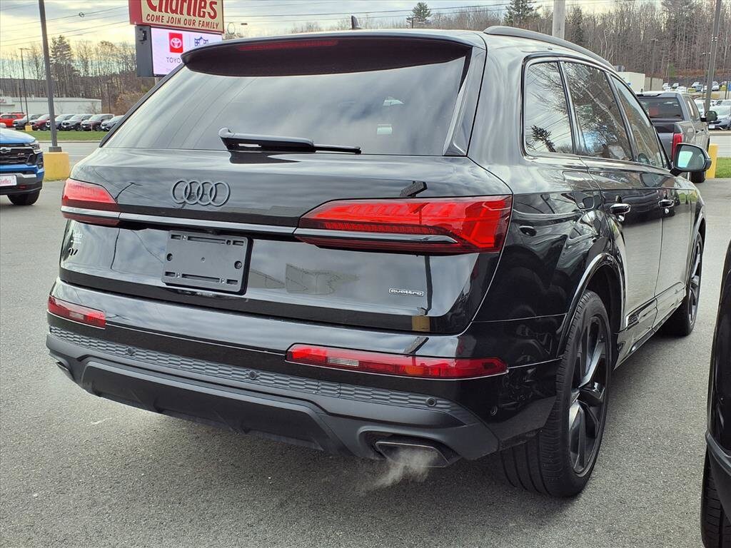 2025 Audi Q7 55 Premium photo 4