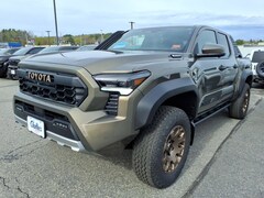 2026 Toyota Tacoma i-FORCE MAX Trailhunter 4X4 DOUBLE CAB HV