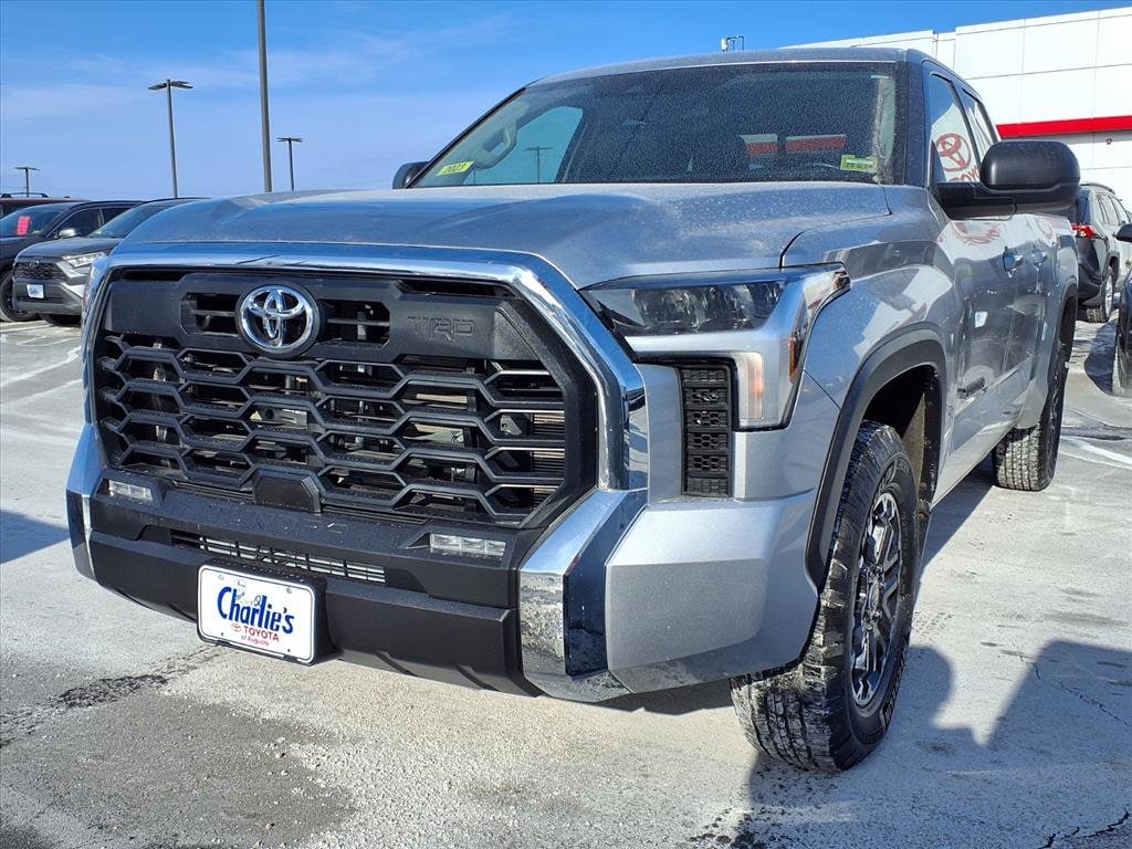 2023 Toyota Tundra SR5's photo