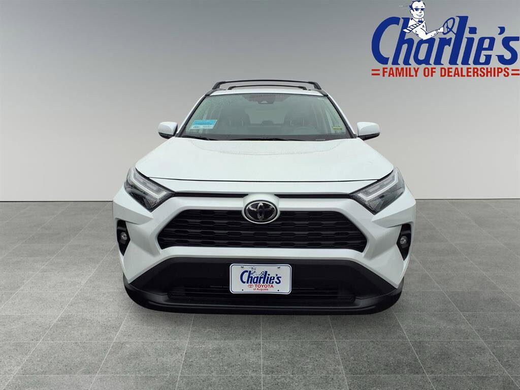 2025 Toyota RAV4 XLE Premium photo 2