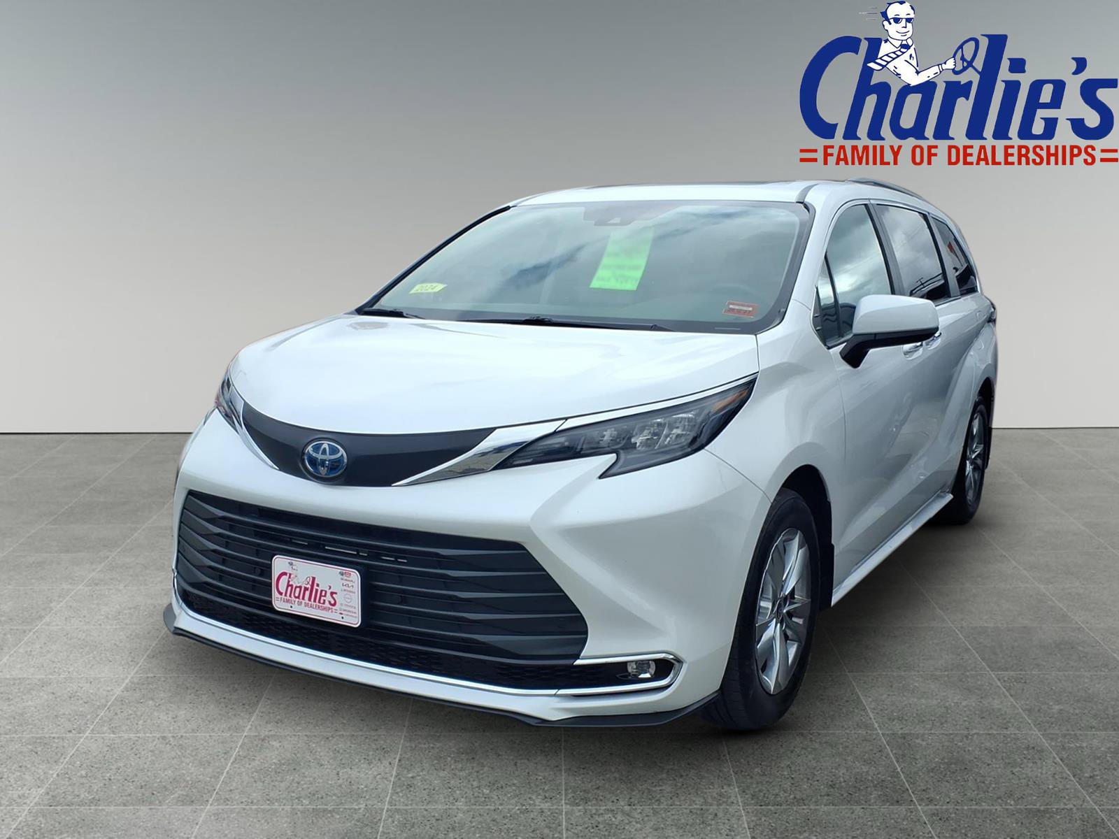 2024 Toyota Sienna XLE 7 Passenger Van Passenger Van