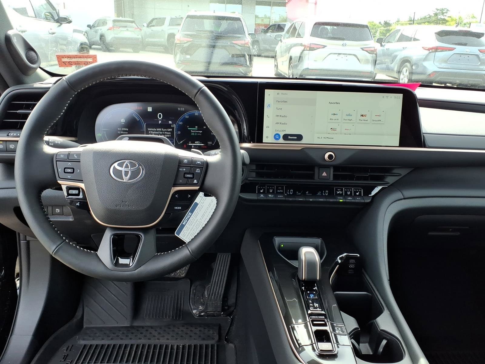 2025 Toyota Crown Signia Limited - Photo 8