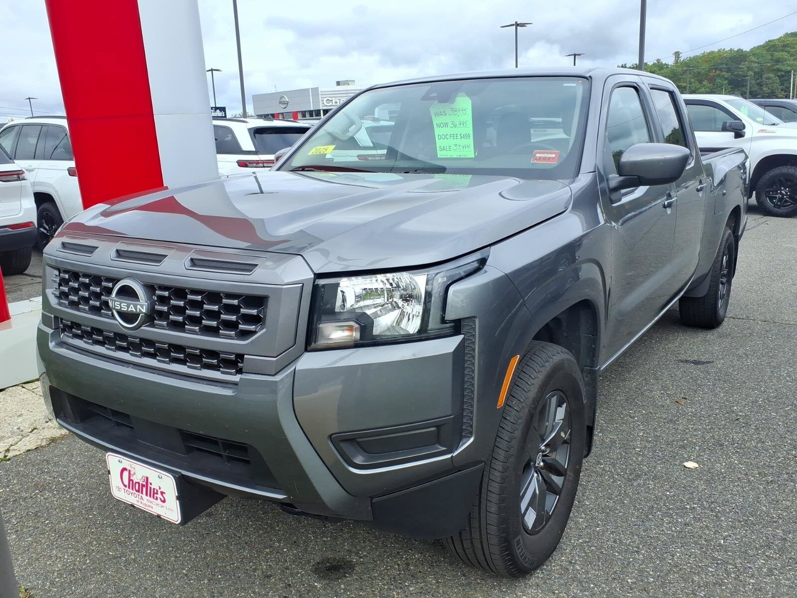 2025 Nissan Frontier SV Crew Cab LB 4WD