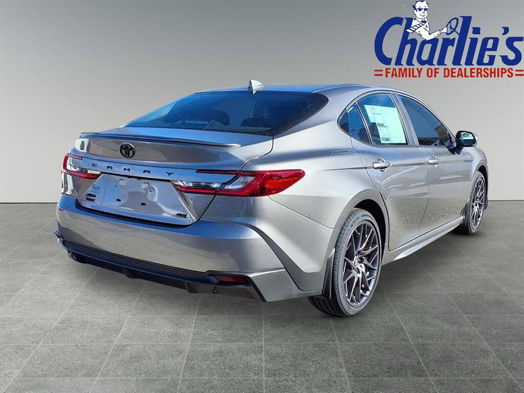 2026 Toyota Camry SE photo 4