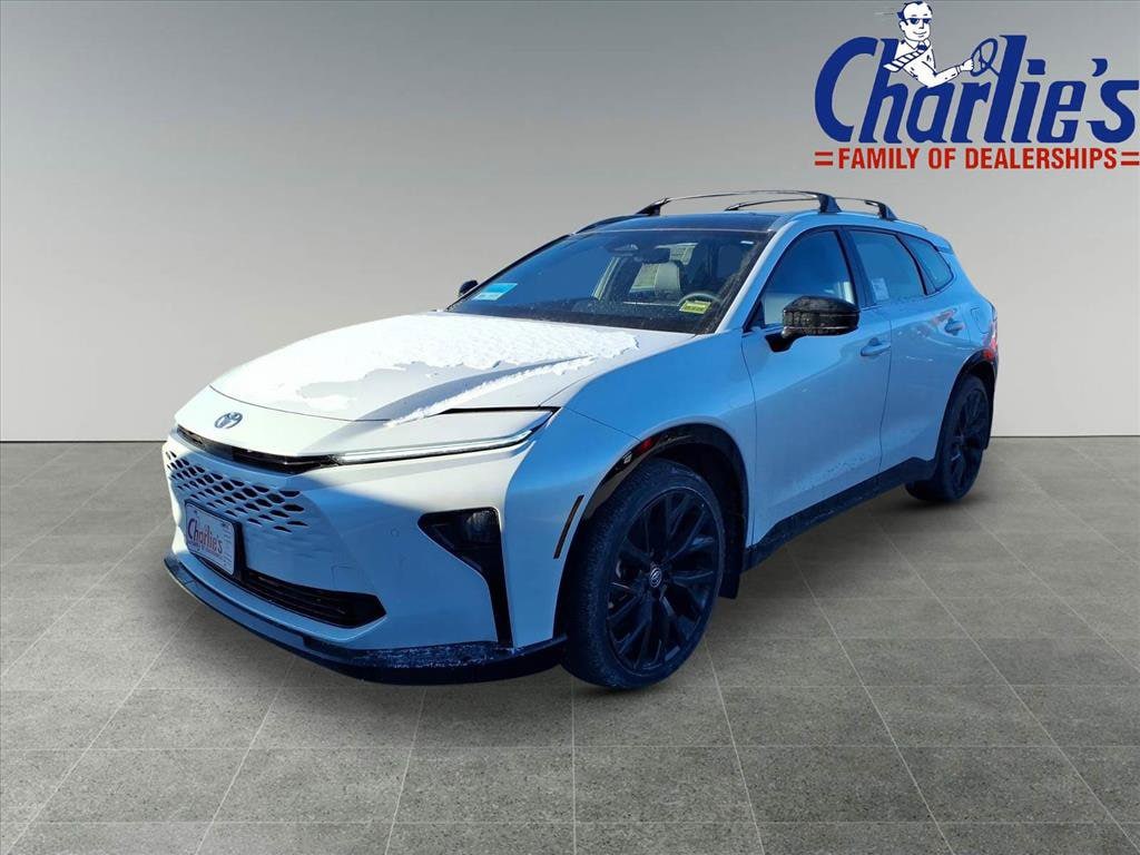 2025 Toyota Crown Signia Limited's photo