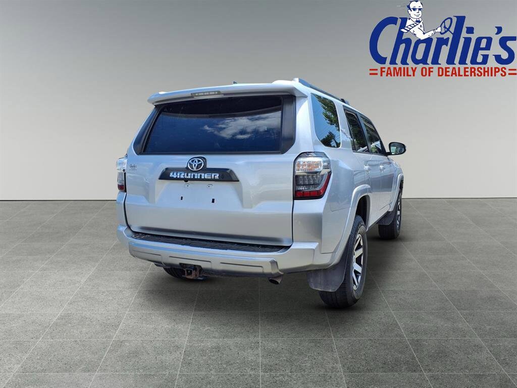 2020 Toyota 4Runner Base photo 4