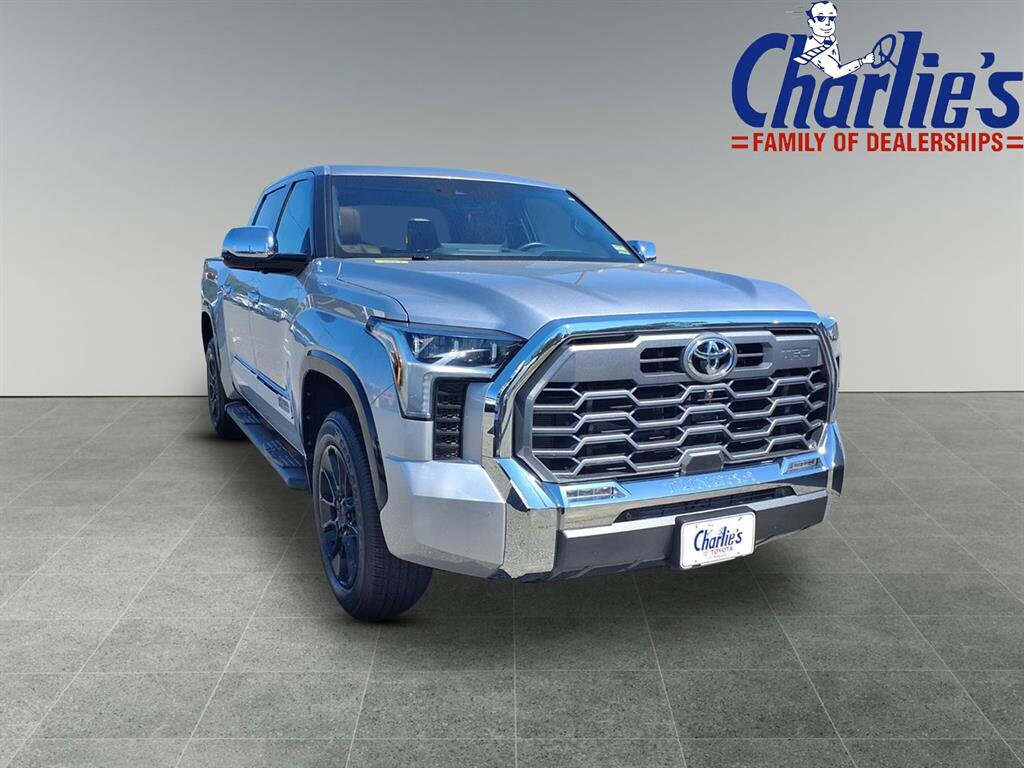 2023 Toyota Tundra 1794 Edition CrewMax photo 3