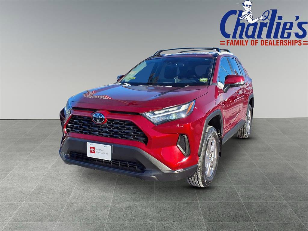 2023 Toyota RAV4 XLE's photo