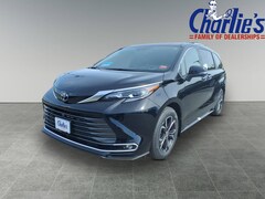 2026 Toyota Sienna Platinum 7 PASSENGER