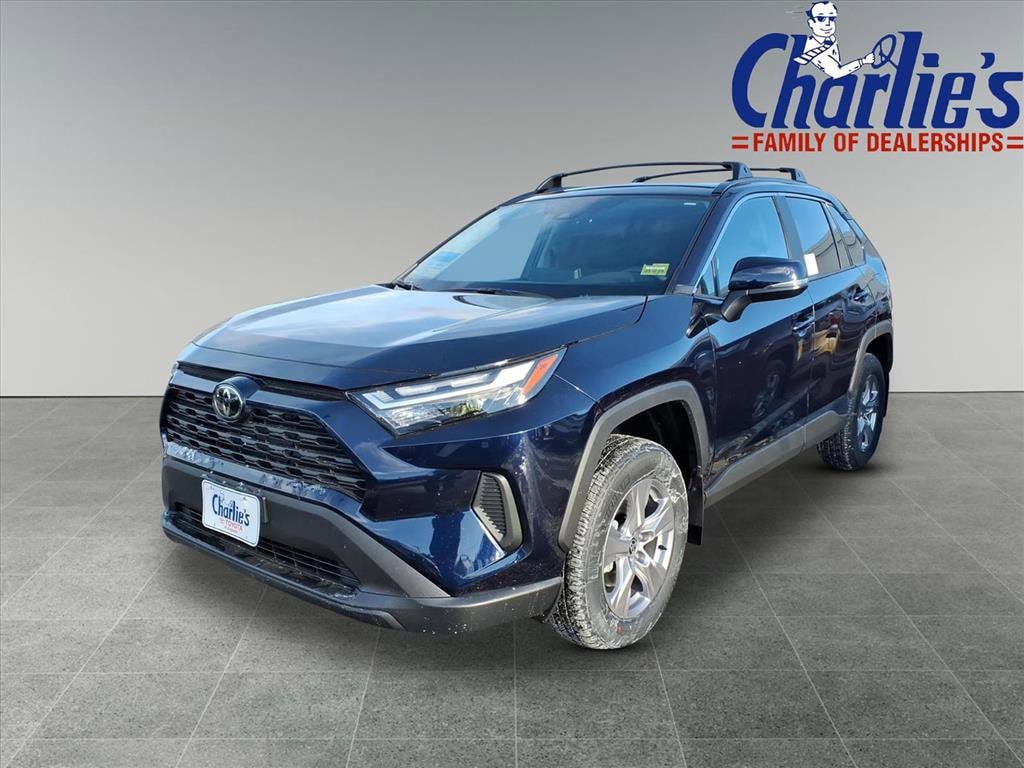 2025 Toyota RAV4 XLE's photo