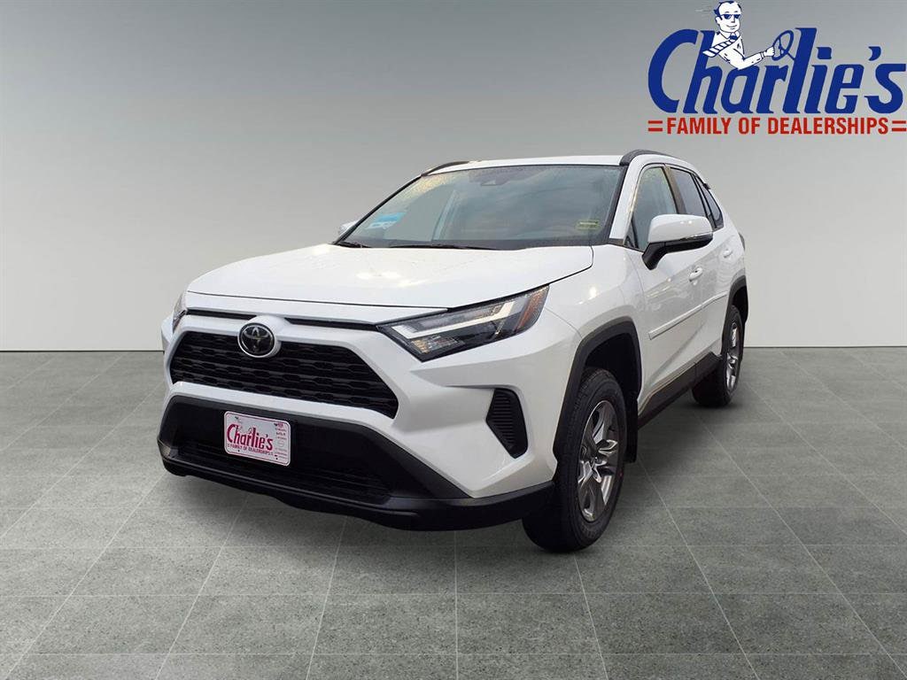 New 2025 Toyota RAV4 XLE XLE AWD SUV