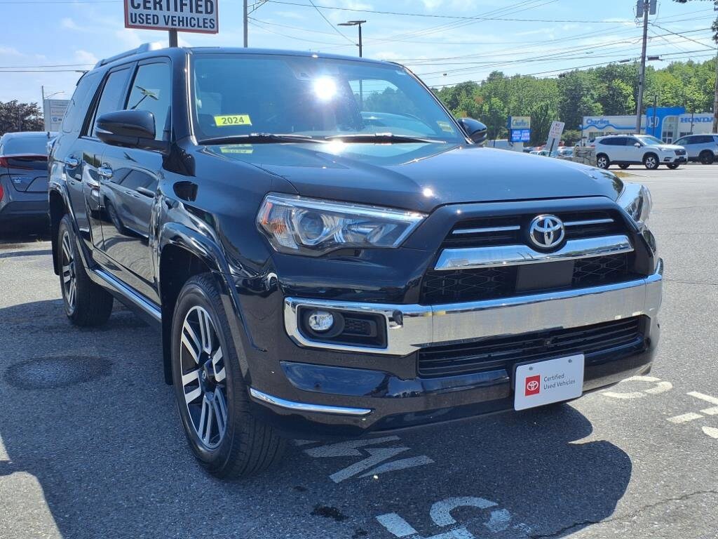 2024 Toyota 4Runner Limited photo 3