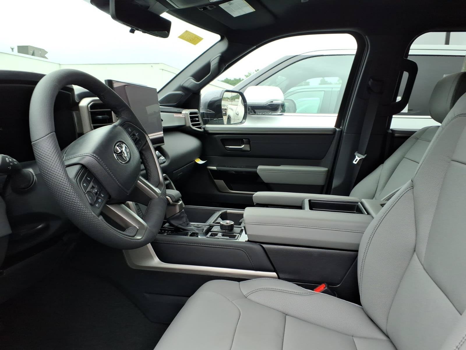 2026 Toyota Tundra Limited - Photo 6
