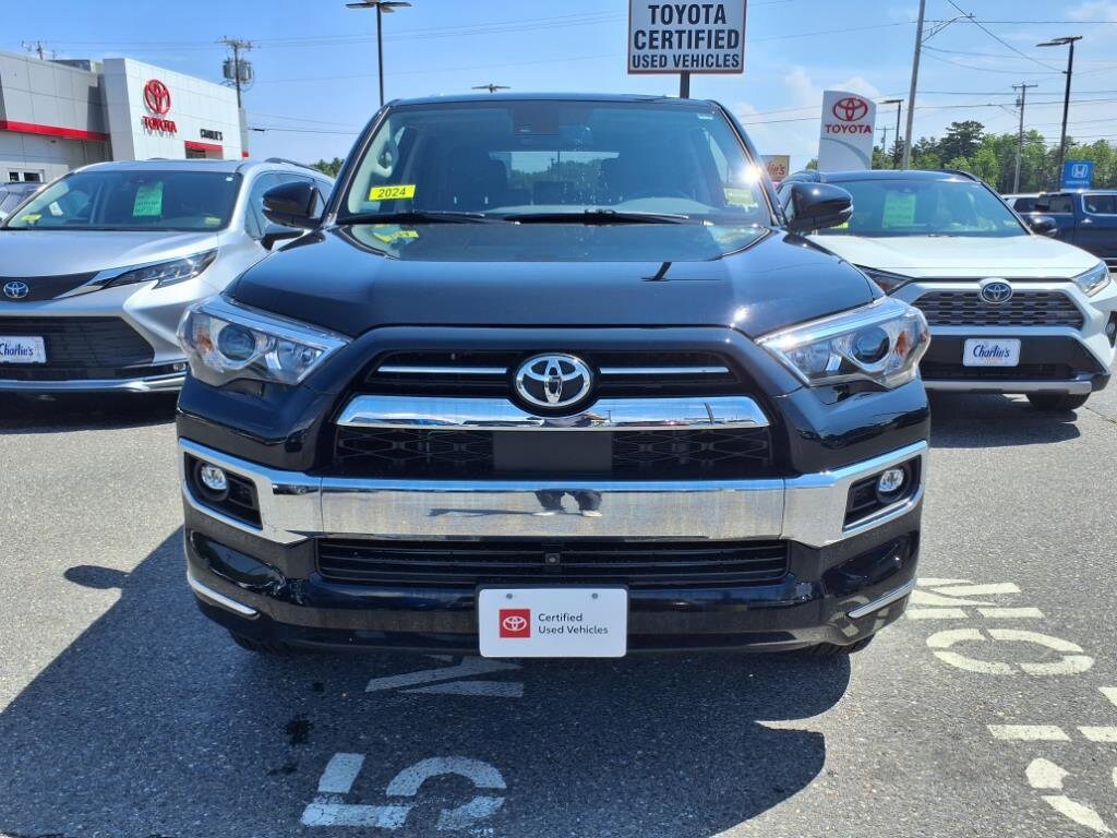 2024 Toyota 4Runner Limited photo 2