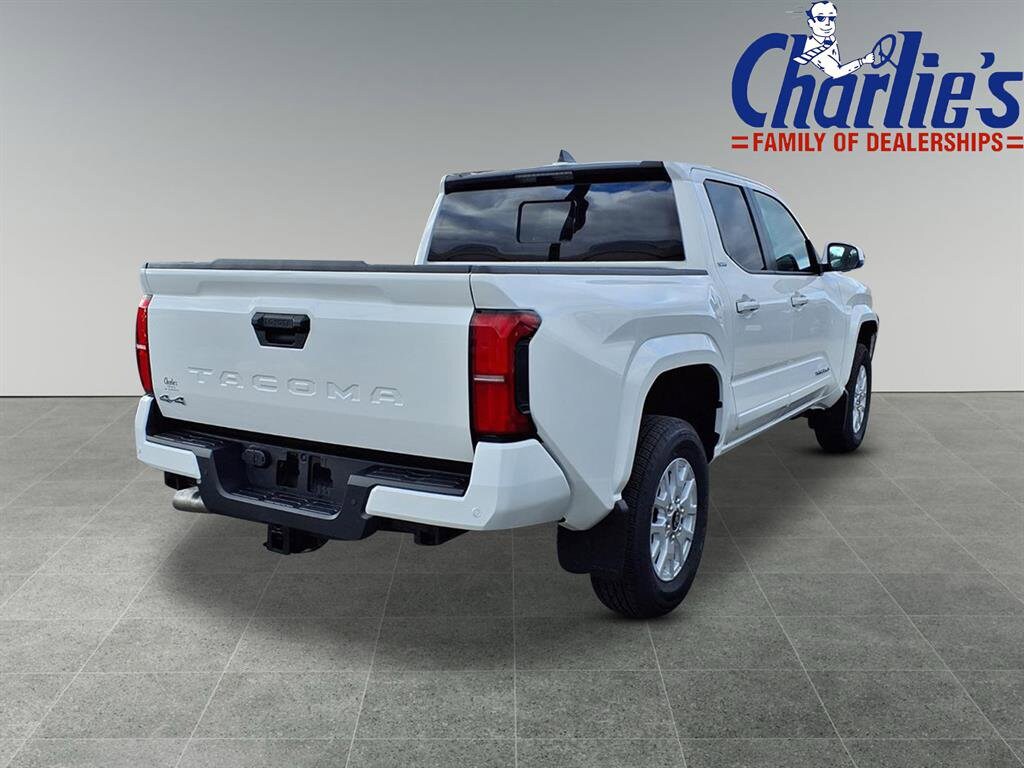 2025 Toyota Tacoma SR5 Double Cab photo 4