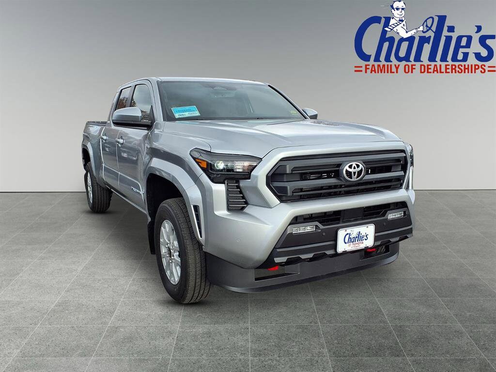 2025 Toyota Tacoma SR5 4x4 Long Bed photo 3