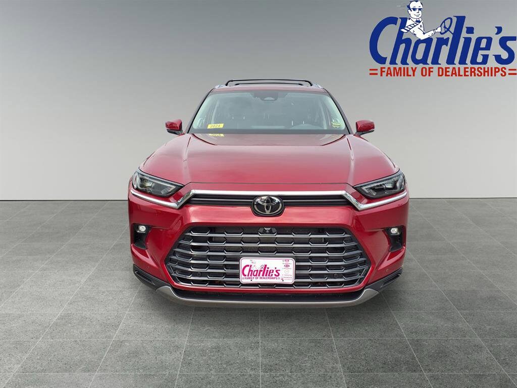2024 Toyota Grand Highlander Platinum photo 2