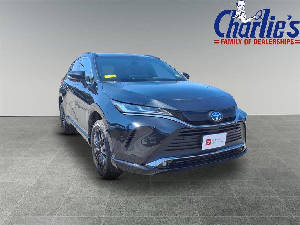 2024 Toyota Venza photo 3