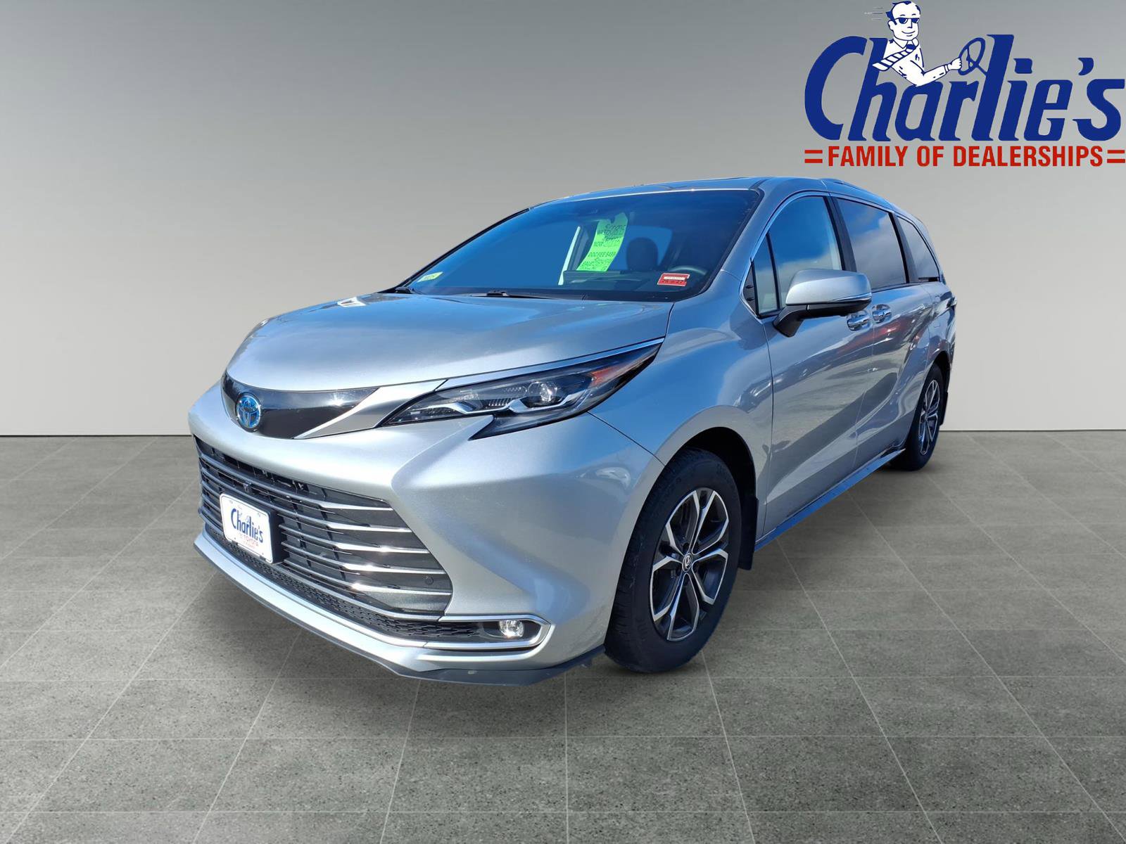 2025 Toyota Sienna Platinum 7 Passenger Van Passenger Van