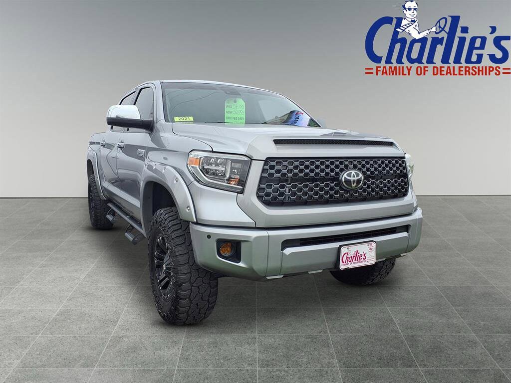 2021 Toyota Tundra Platinum CrewMax photo 3