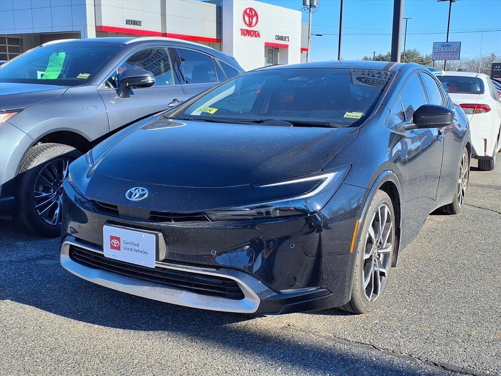 2024 Toyota Prius Prime XSE's photo