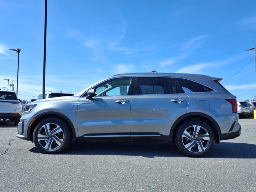 Used 2023 Kia Sorento EX Hybrid with VIN KNDRHDLG0P5193814 for sale in Augusta, ME
