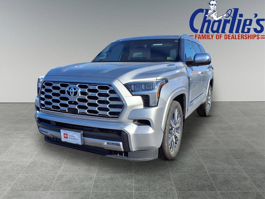 2023 Toyota Sequoia Capstone's photo