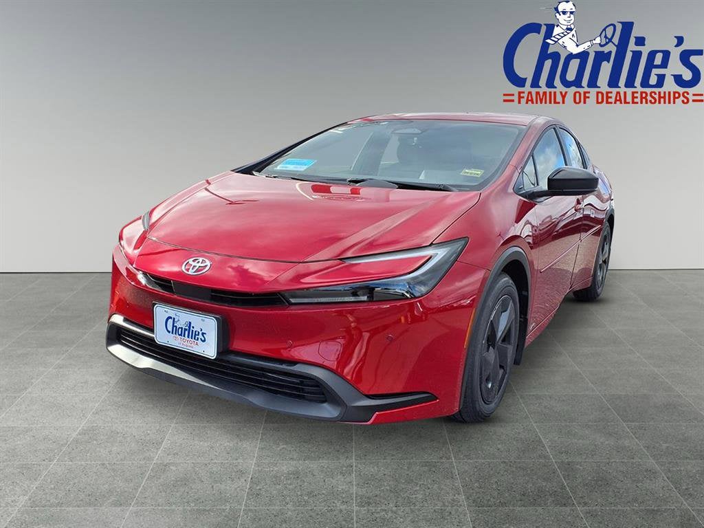 2026 Toyota Prius LE's photo