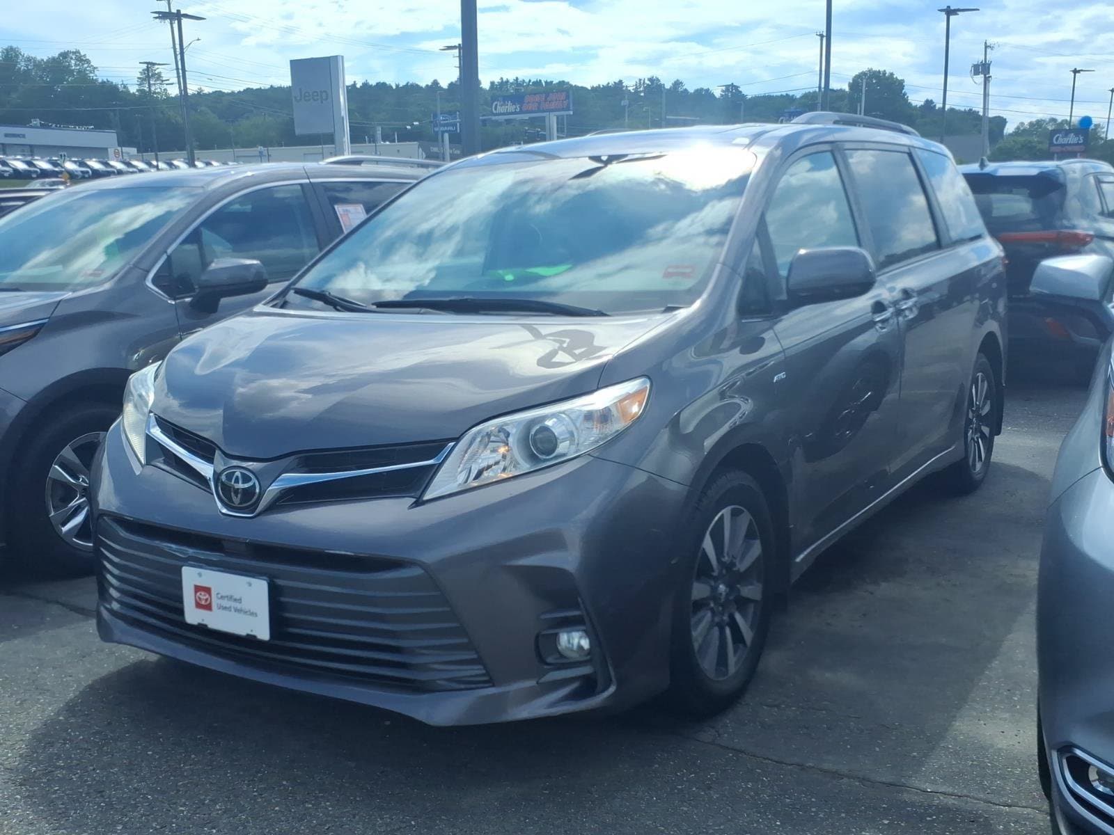  2020 Toyota Sienna XLE 7-Passenger AWD   