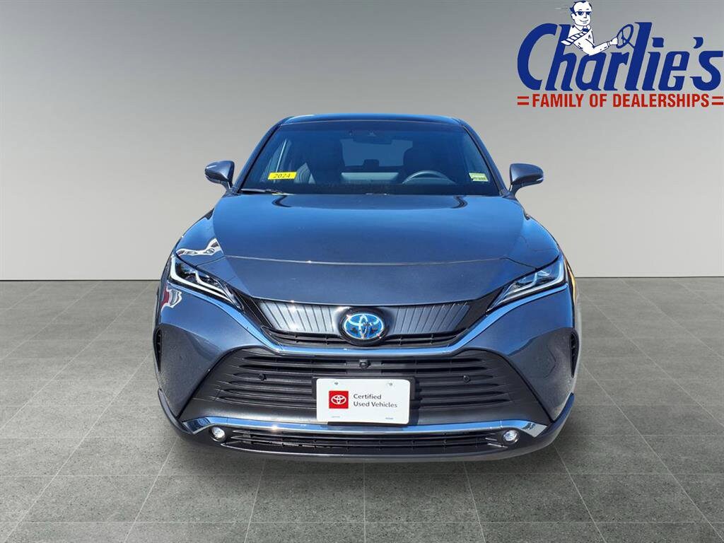 2024 Toyota Venza Limited photo 2