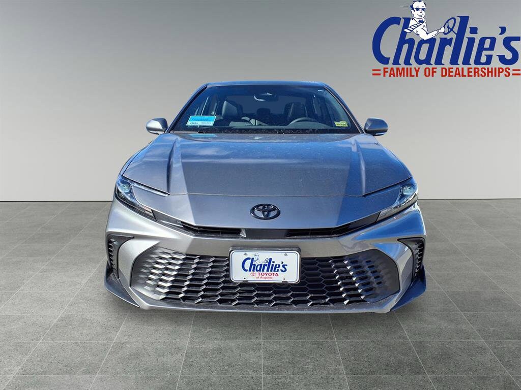 2026 Toyota Camry SE photo 2