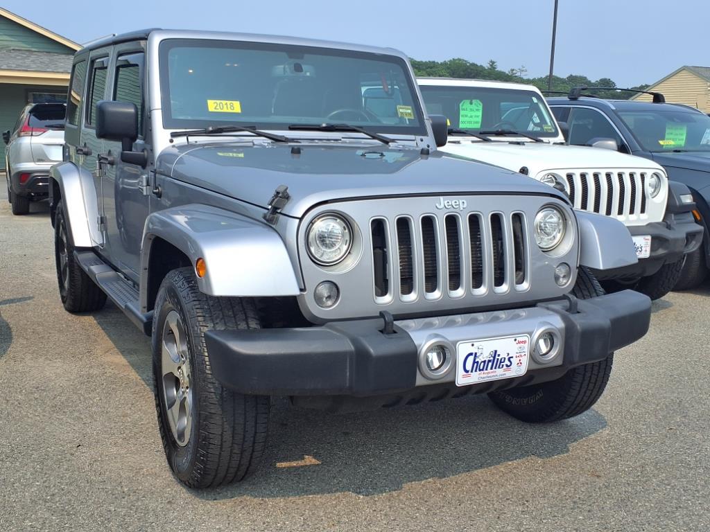 2018 Jeep Wrangler Unlimited Sahara photo 2