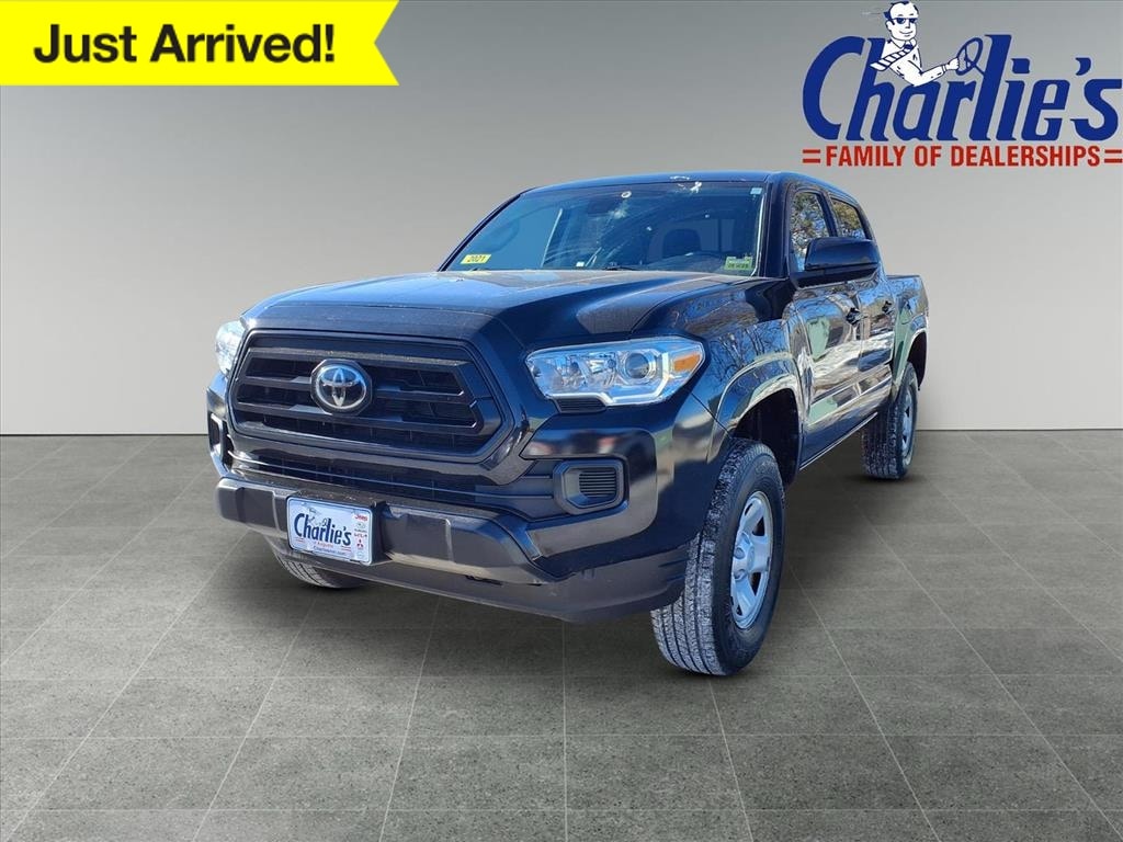 2021 Toyota Tacoma SR's photo