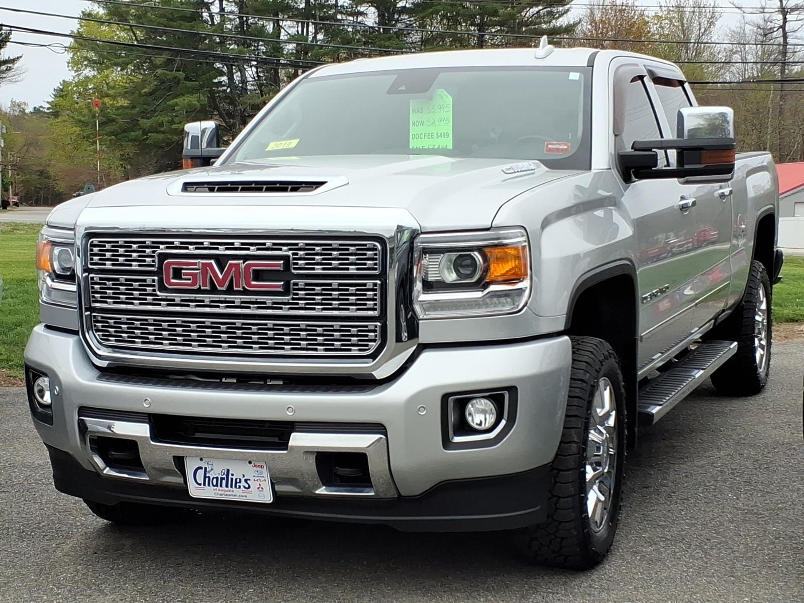 2019 GMC Sierra 4WD Crew Cab Standard Box Denali's photo