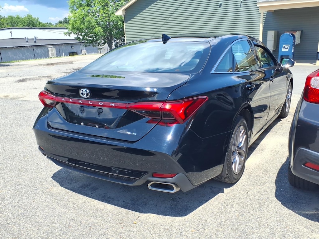 Used 2019 Toyota Avalon Sedan