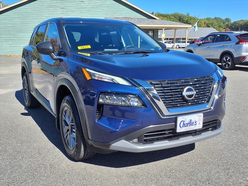 Used 2023 Nissan Rogue S SUV