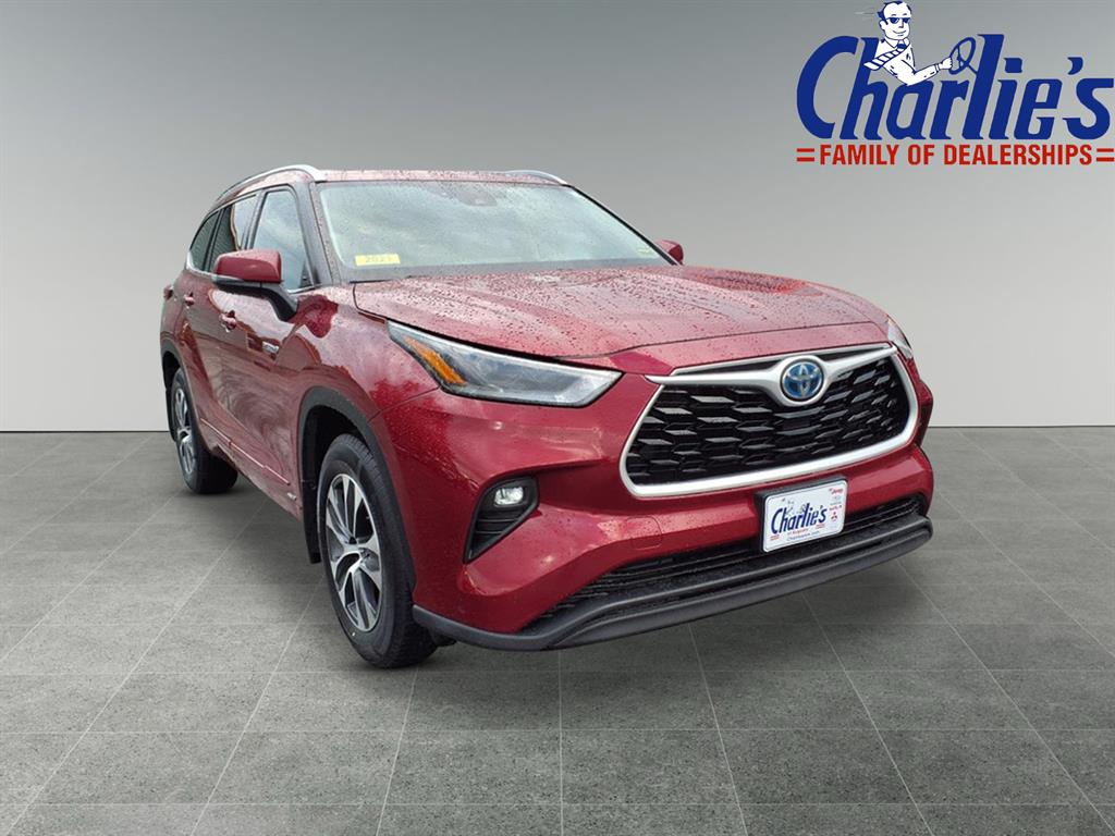 2021 Toyota Highlander Hybrid XLE photo 3