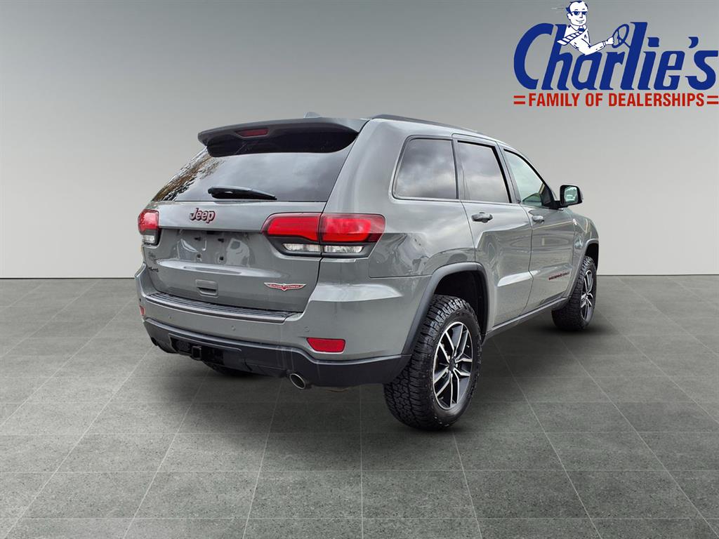 2021 Jeep Grand Cherokee Trailhawk photo 2