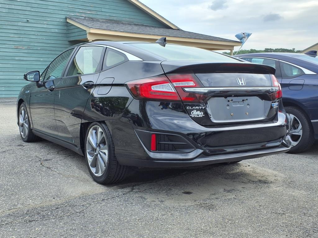 2018 Honda Clarity Plug-In Hybrid Touring photo 2
