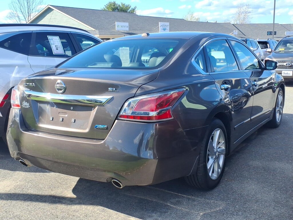 Used 2014 Nissan Altima 2.5 Sedan