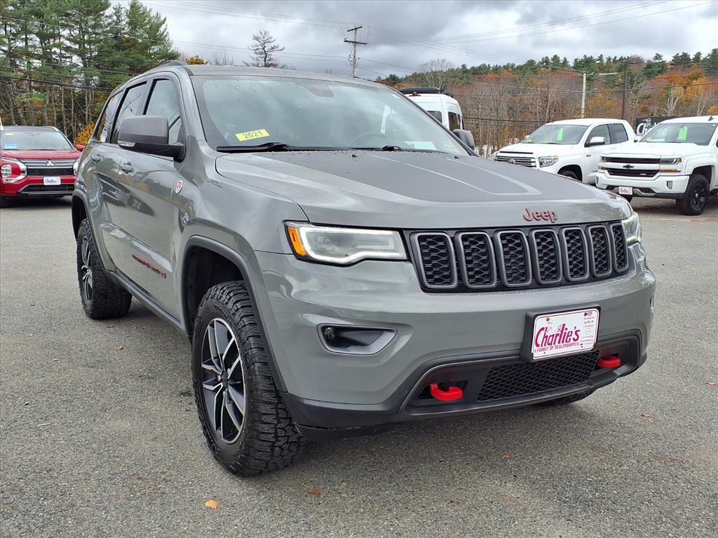 2021 Jeep Grand Cherokee Trailhawk photo 2