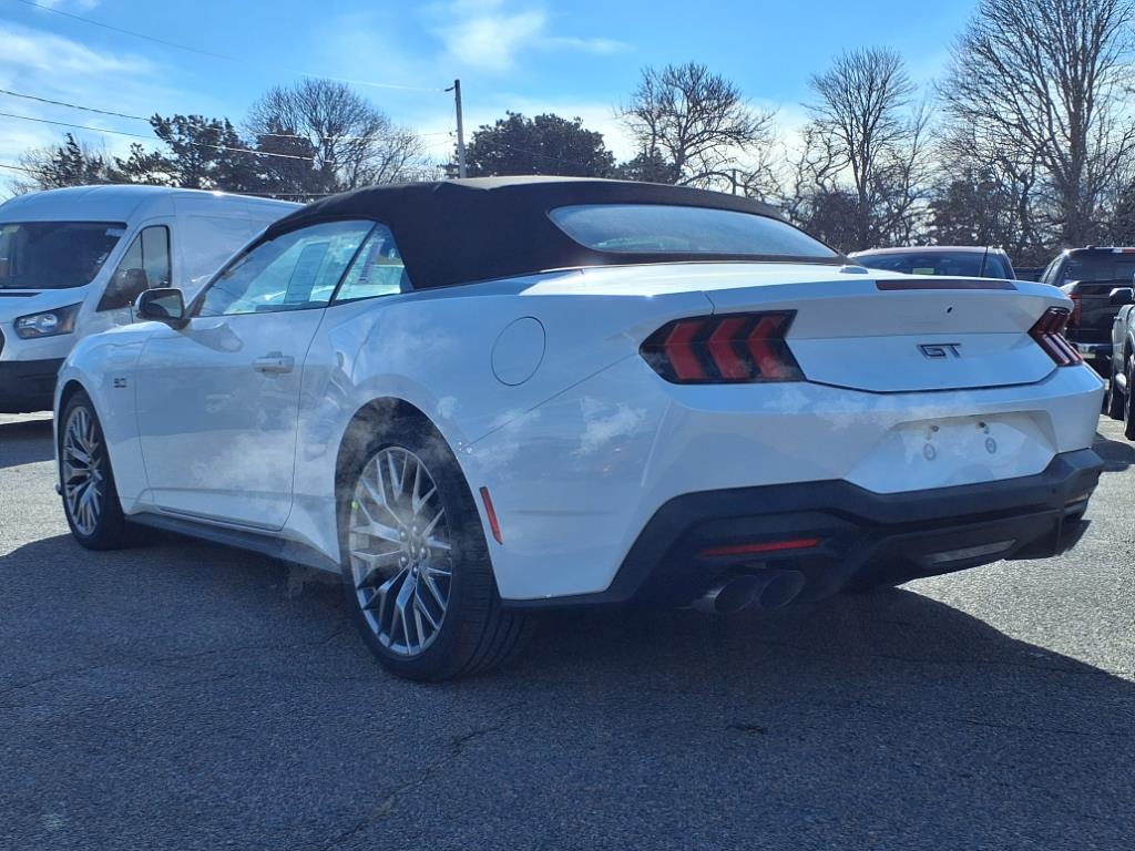 2025 Ford Mustang GT Premium Convertible photo 4