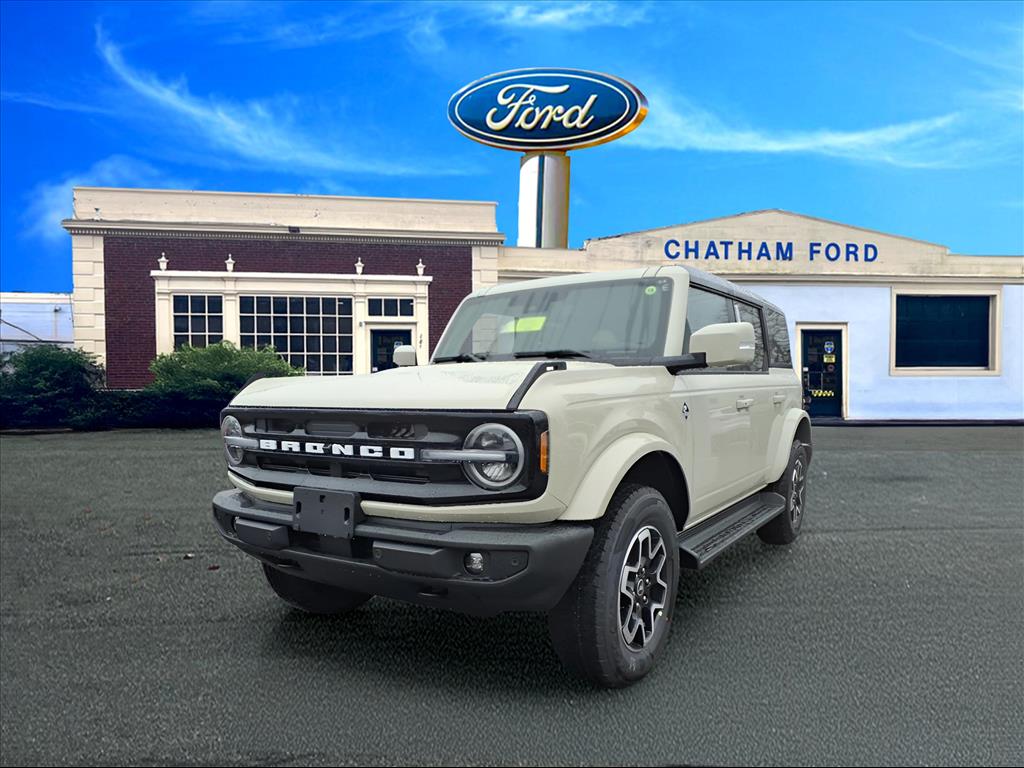 2025 Ford Bronco 4-Door Outer Banks's photo