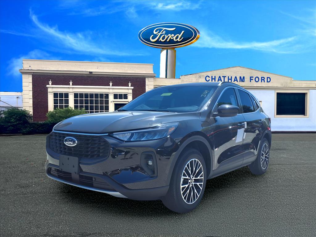 2025 Ford Escape PHEV's photo